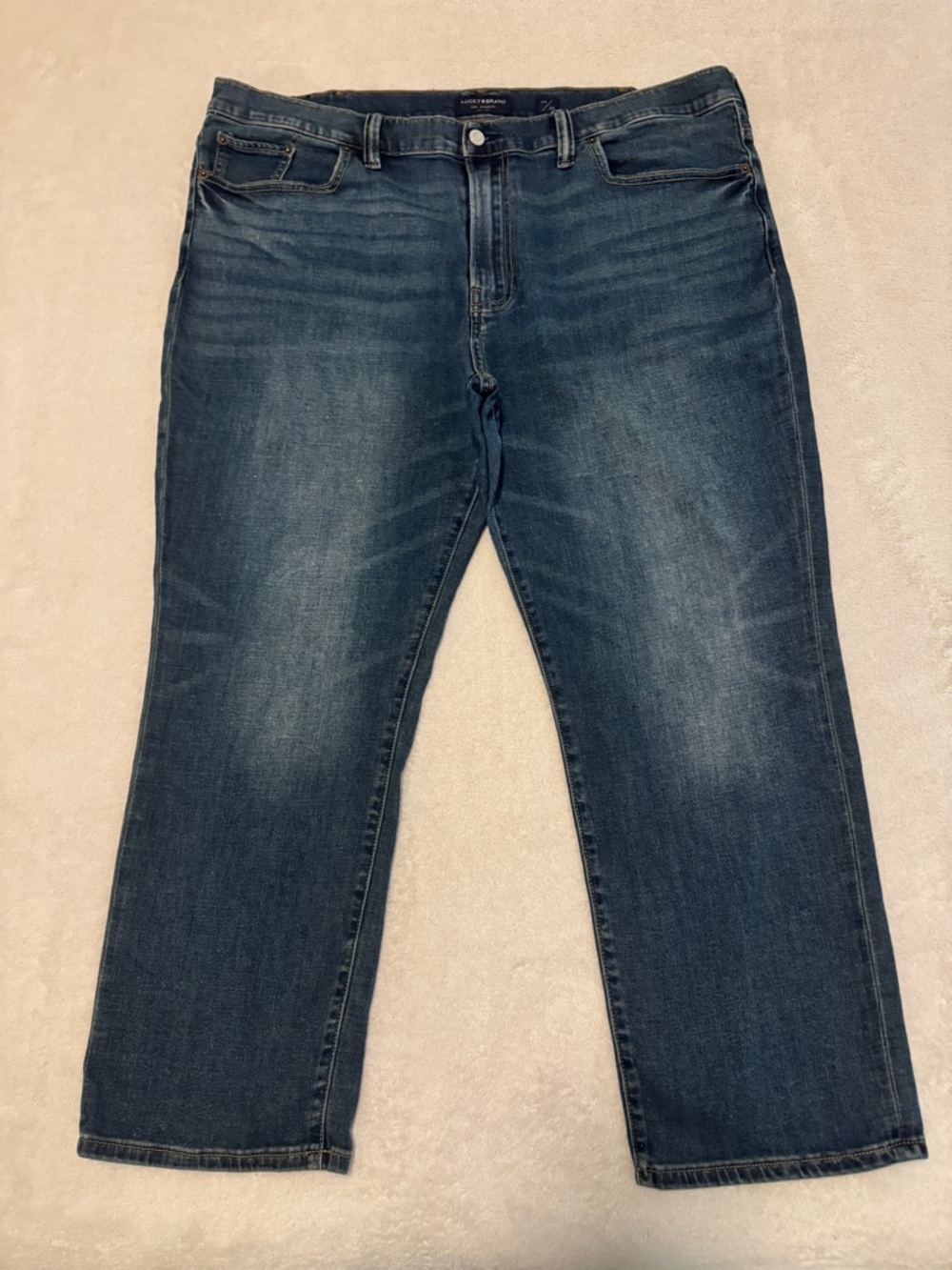 Lucky Brand Men's Straight Jeans in Medium Blue Wash - 44x30